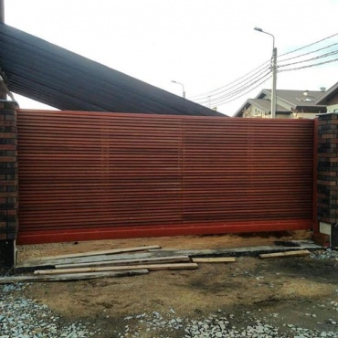 Сдвижные откатные ворота сэндвич-панель 3300x2300