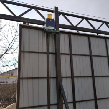 Откатные подвесные ворота из профлиста 2750x2000